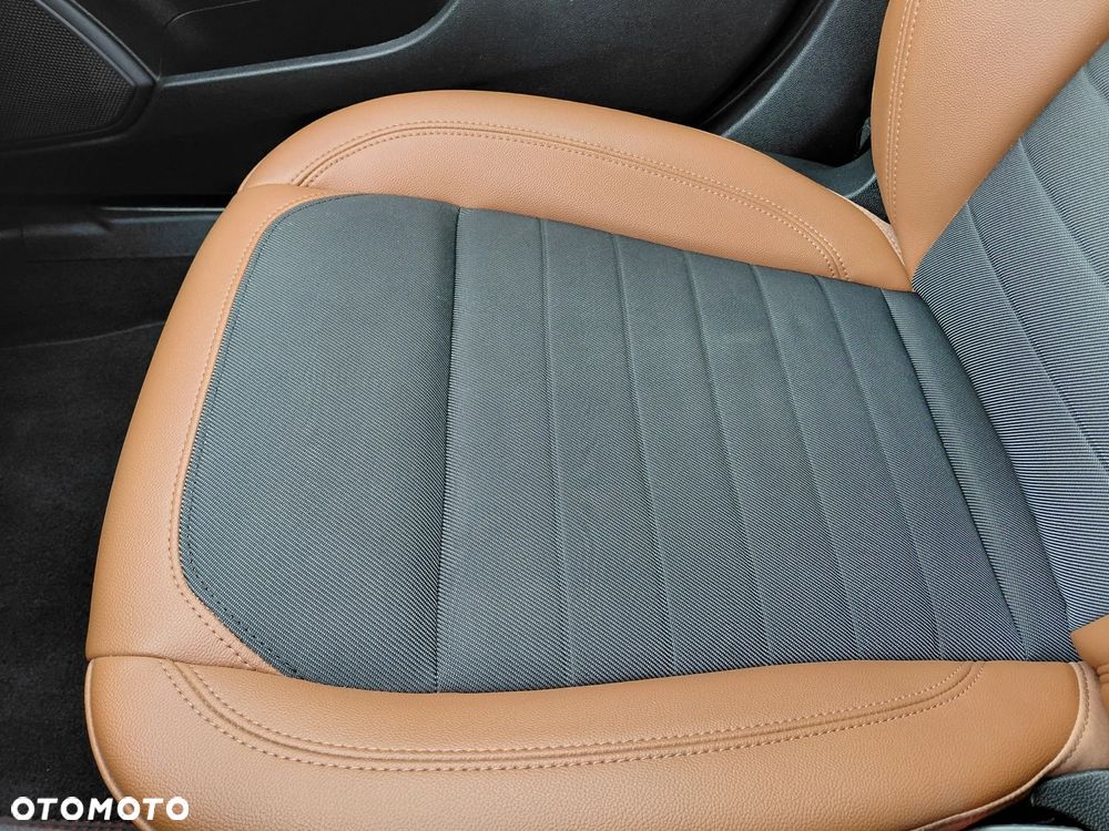 Alfa Romeo Giulia 2.2 AT8 Executive - 29