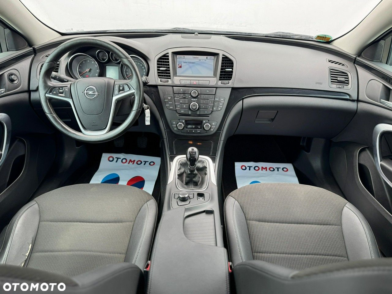 Opel Insignia - 36