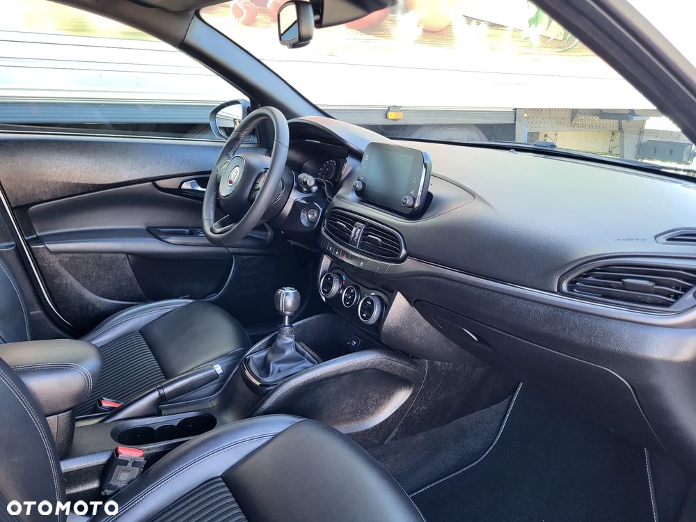 Fiat Tipo 1.4 T-Jet S-Design - 30