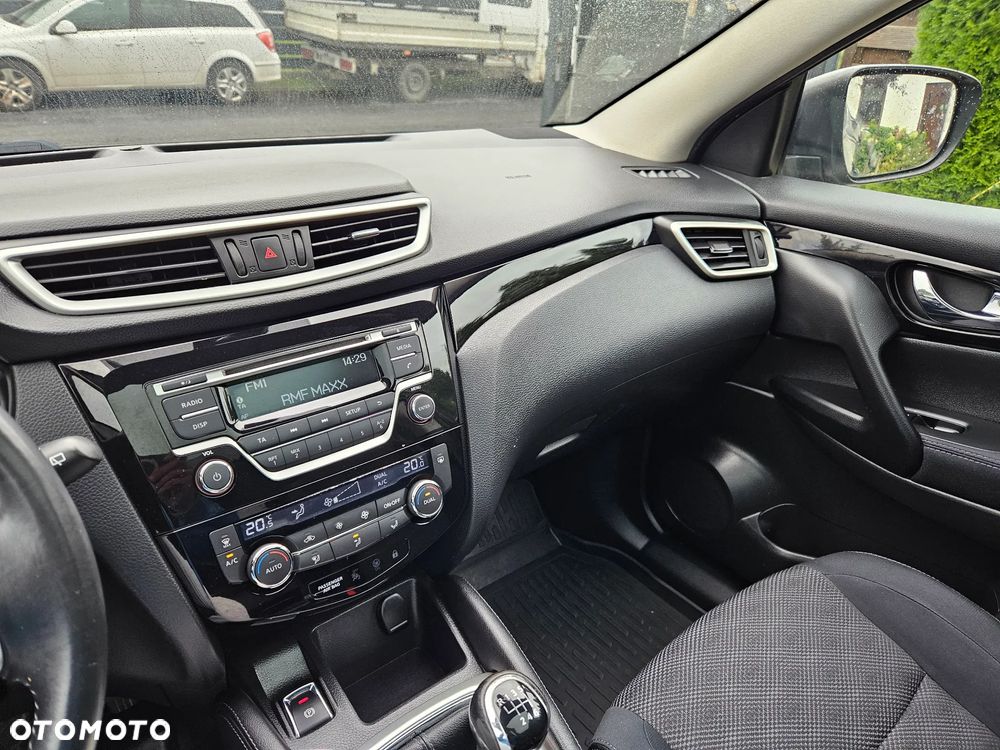 Nissan Qashqai 1.2 DIG-T Visia - 23