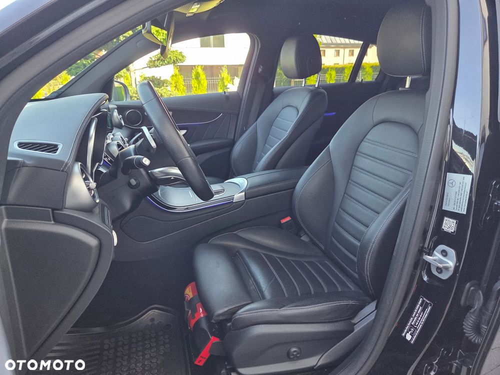 Mercedes-Benz GLC 200 4Matic 9G-TRONIC AMG Line Plus - 15