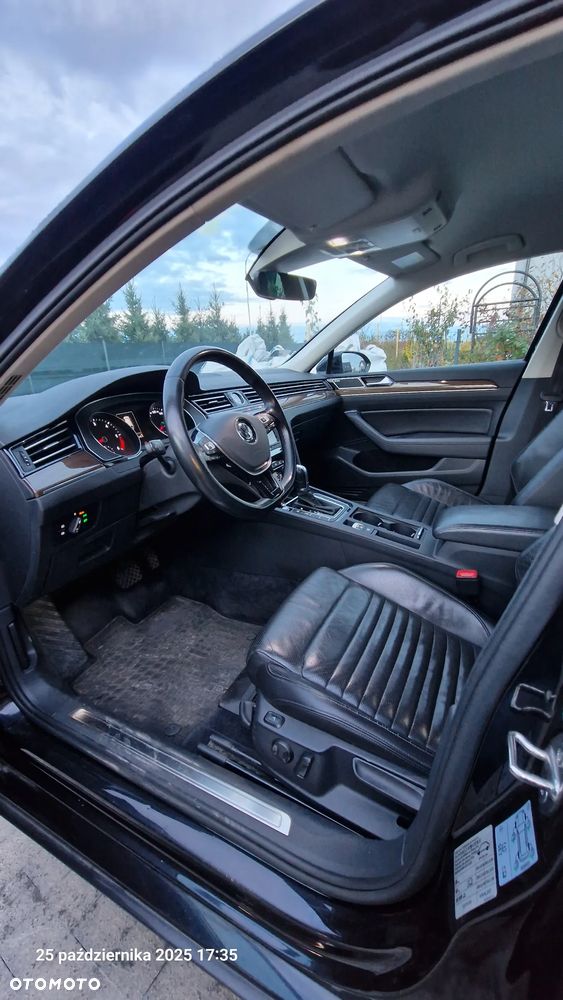 Volkswagen Passat - 14