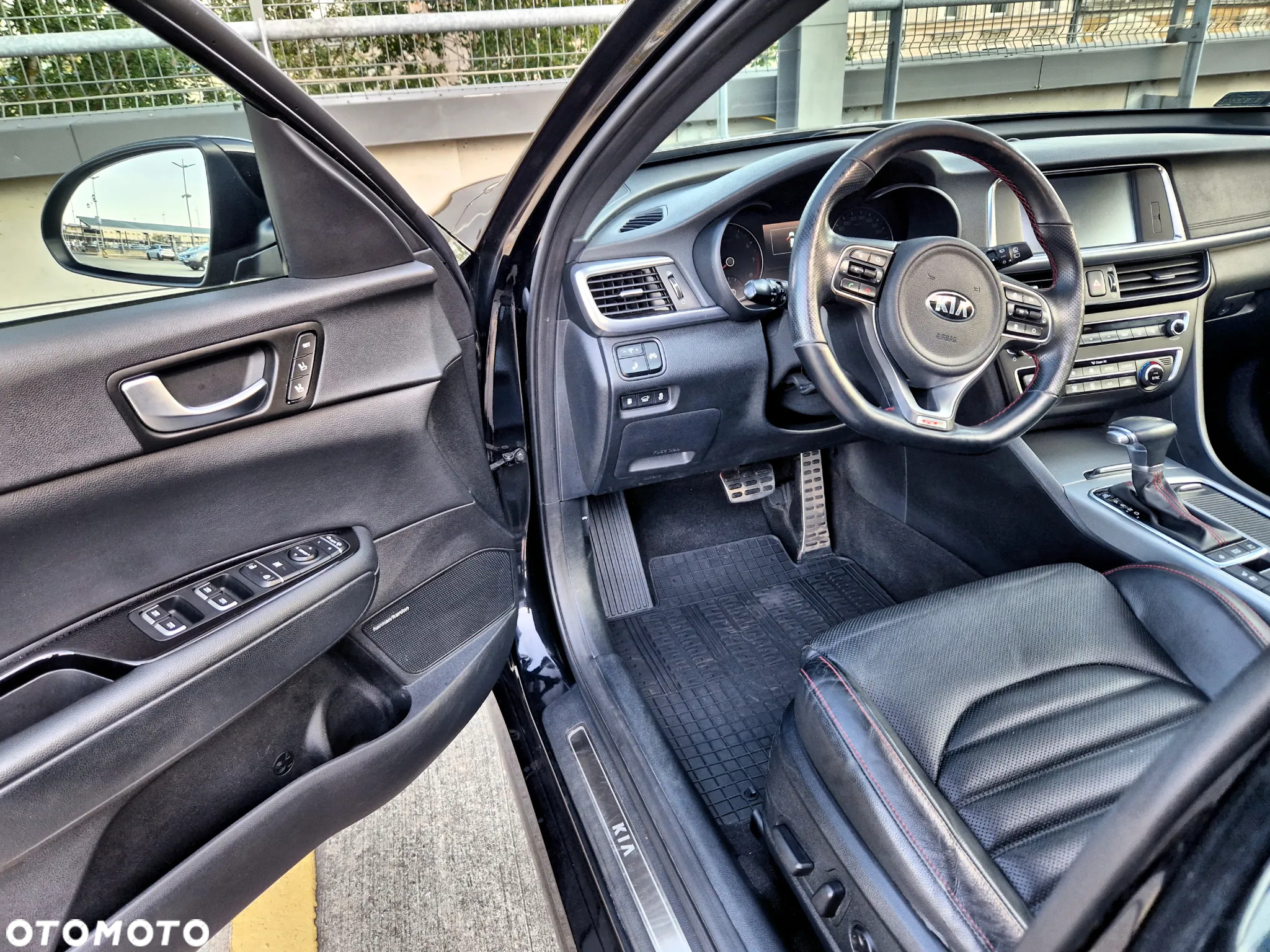 Kia Optima 2.0 T-GDI GT - 22