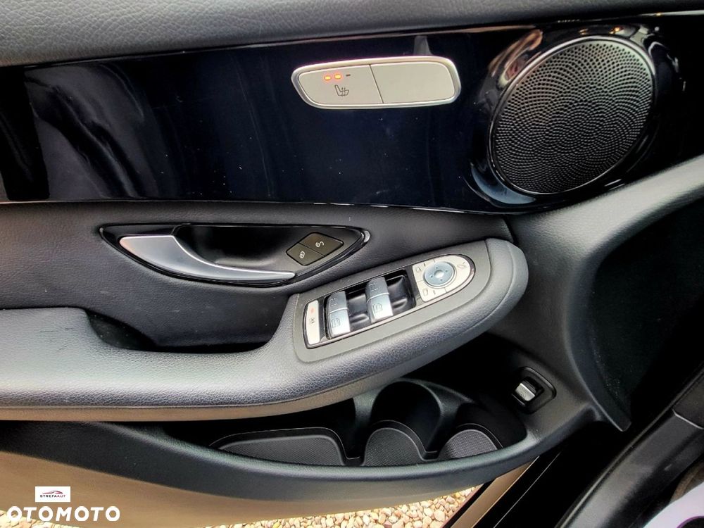 Mercedes-Benz GLC - 11