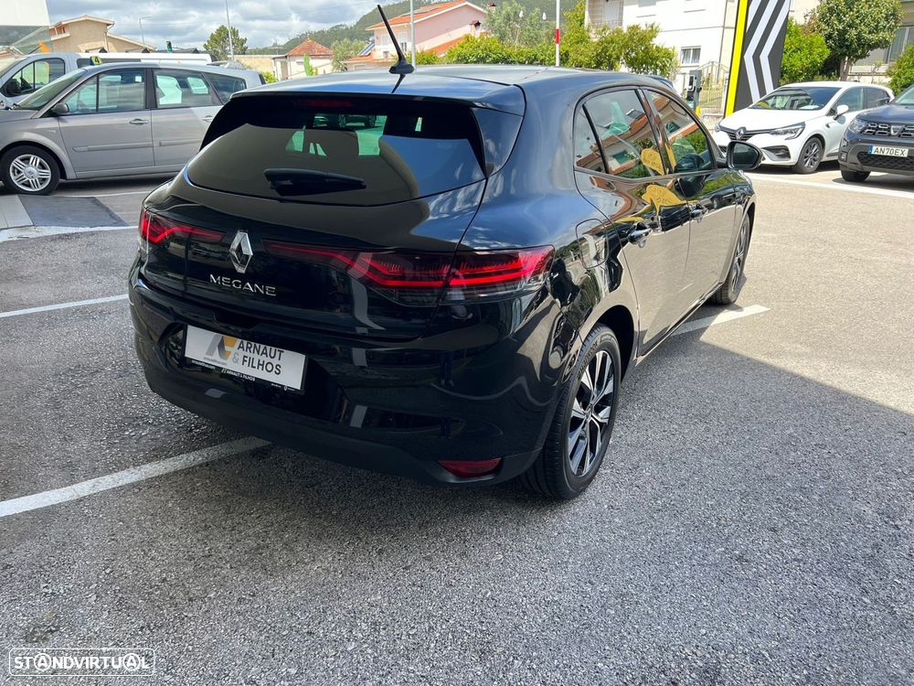 Renault Mégane 1.5 Blue dCi Limited - 6