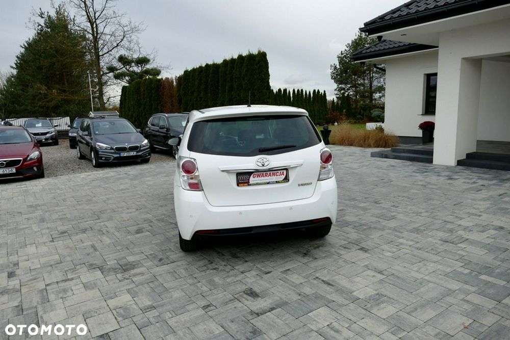 Toyota Verso 1.6 D-4D Premium - 14