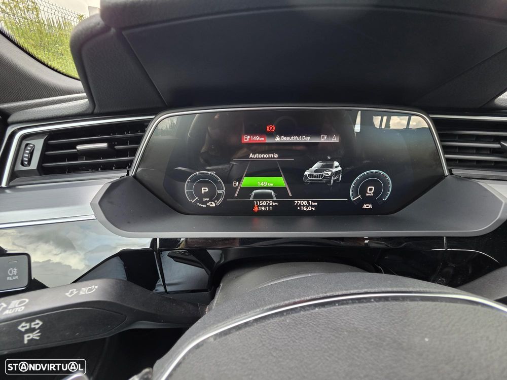 Audi e-tron 55 quattro S line - 27