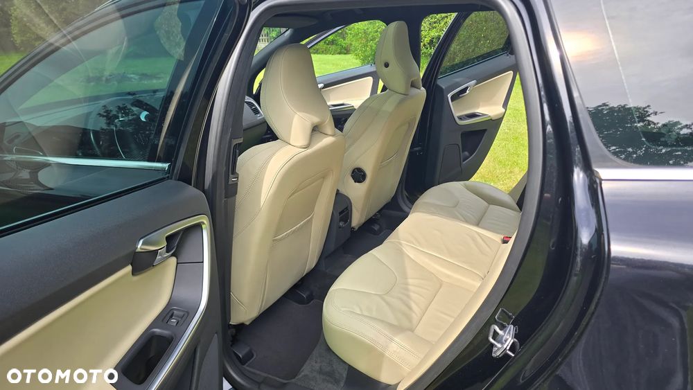 Volvo XC 60 D4 AWD Summum - 20
