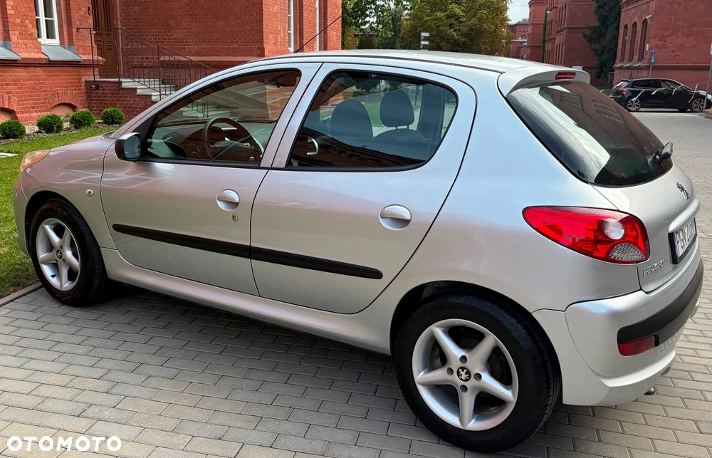 Peugeot 206 - 36