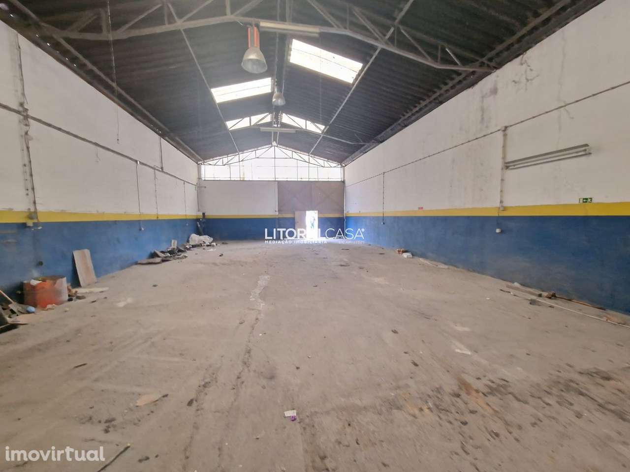 Armazém Com 315 m2 de Área Bruta - Grande imagem: 4/14