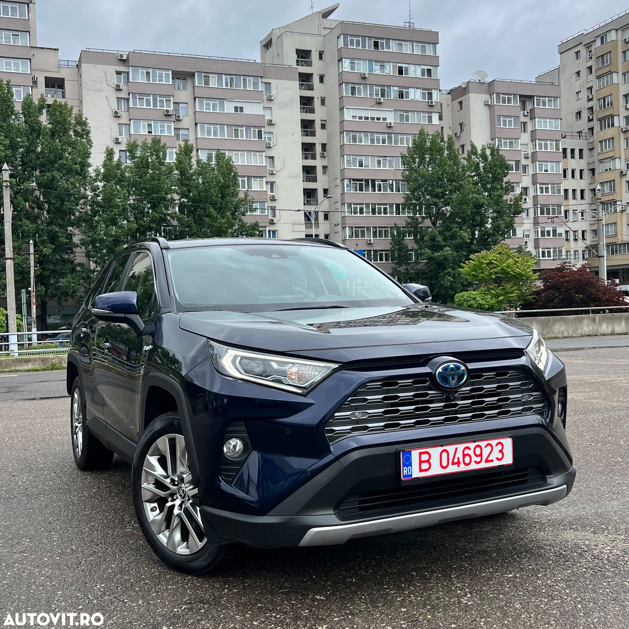 Toyota RAV4 2.5 Hybrid VVT-iE 4x4 Exclusive - 13