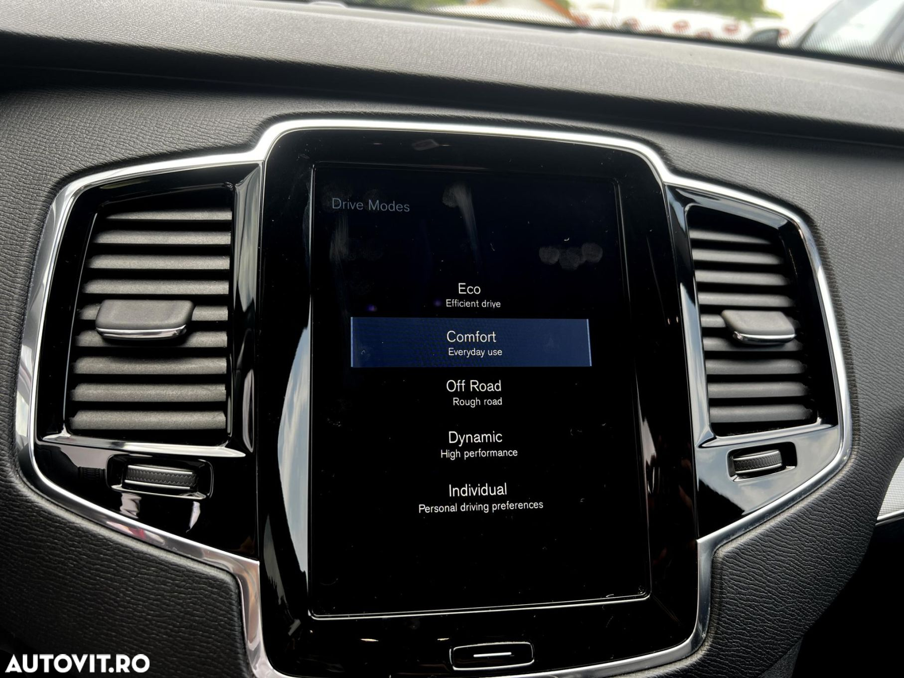 Volvo XC 90 - 34