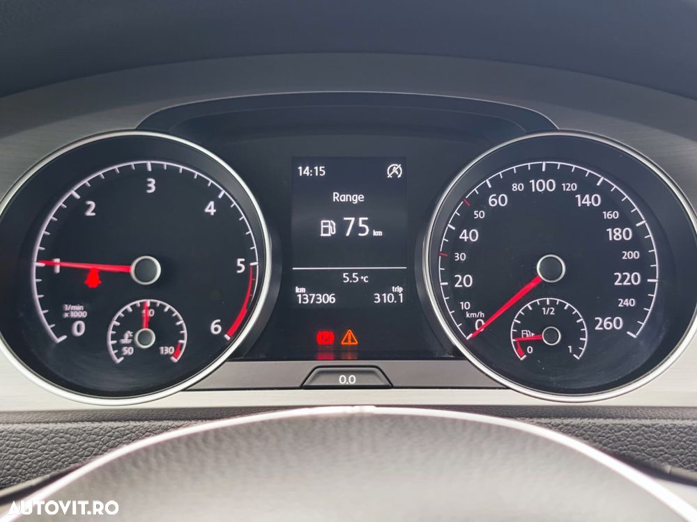 Volkswagen Golf 1.6 TDI DPF BMT Comfortline - 23