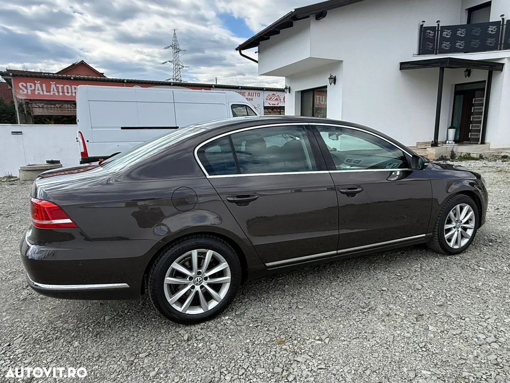 Volkswagen Passat 2.0 TDI DSG (BlueMotion Technology) Highline - 21