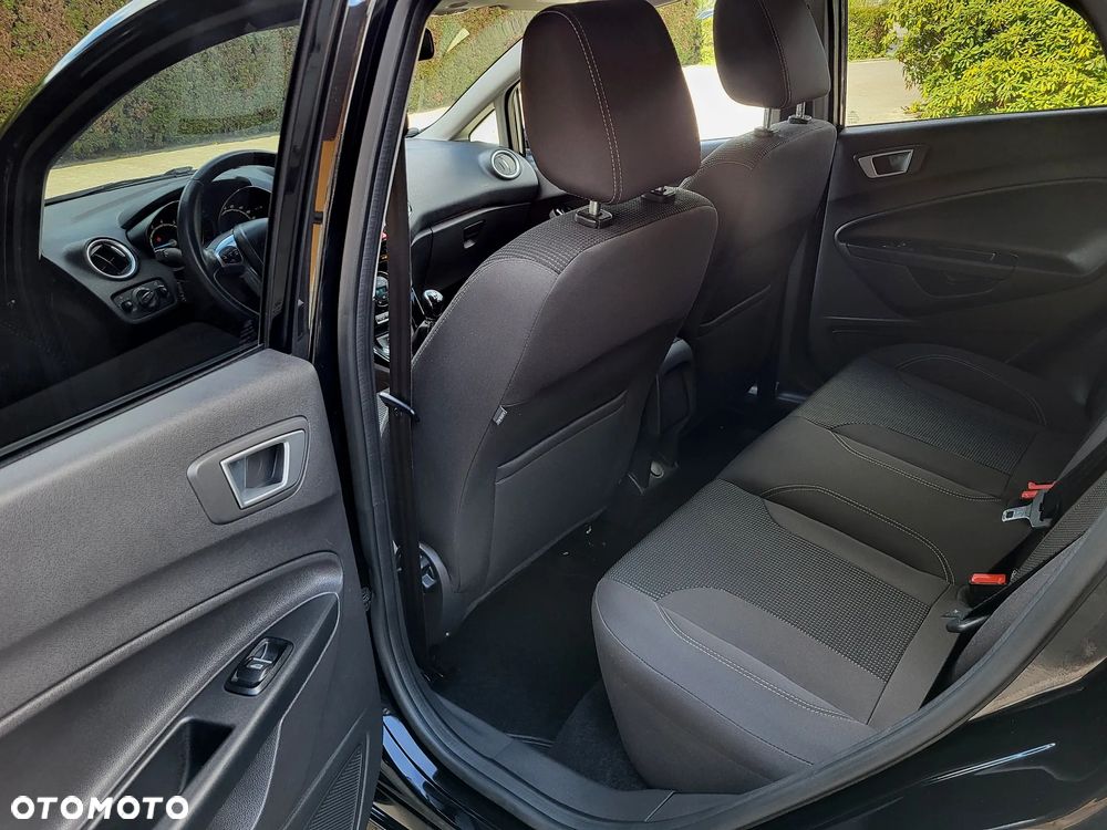 Ford Fiesta 1.0 EcoBoost STart-Stop Titanium - 12