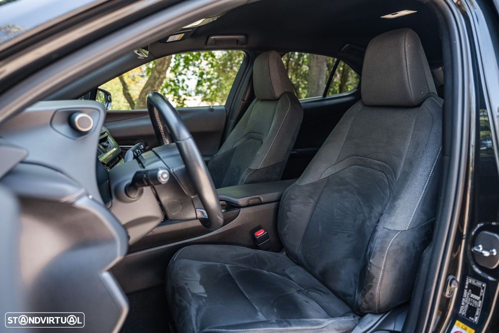 Lexus UX 250h Executive+ - 15