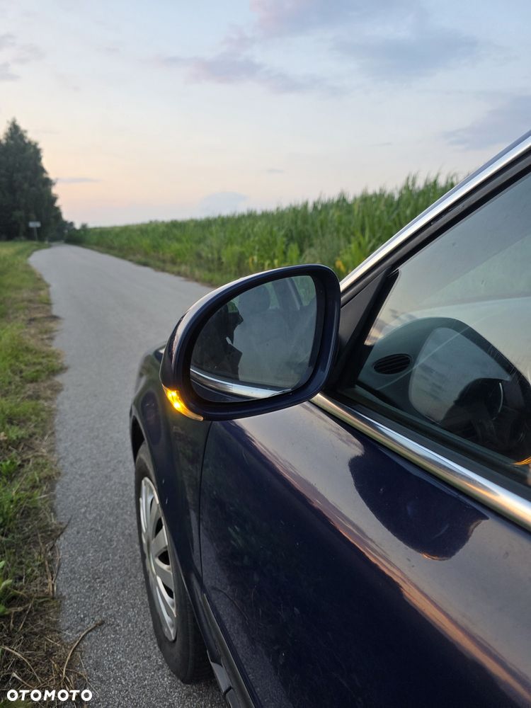 Volkswagen Passat - 5