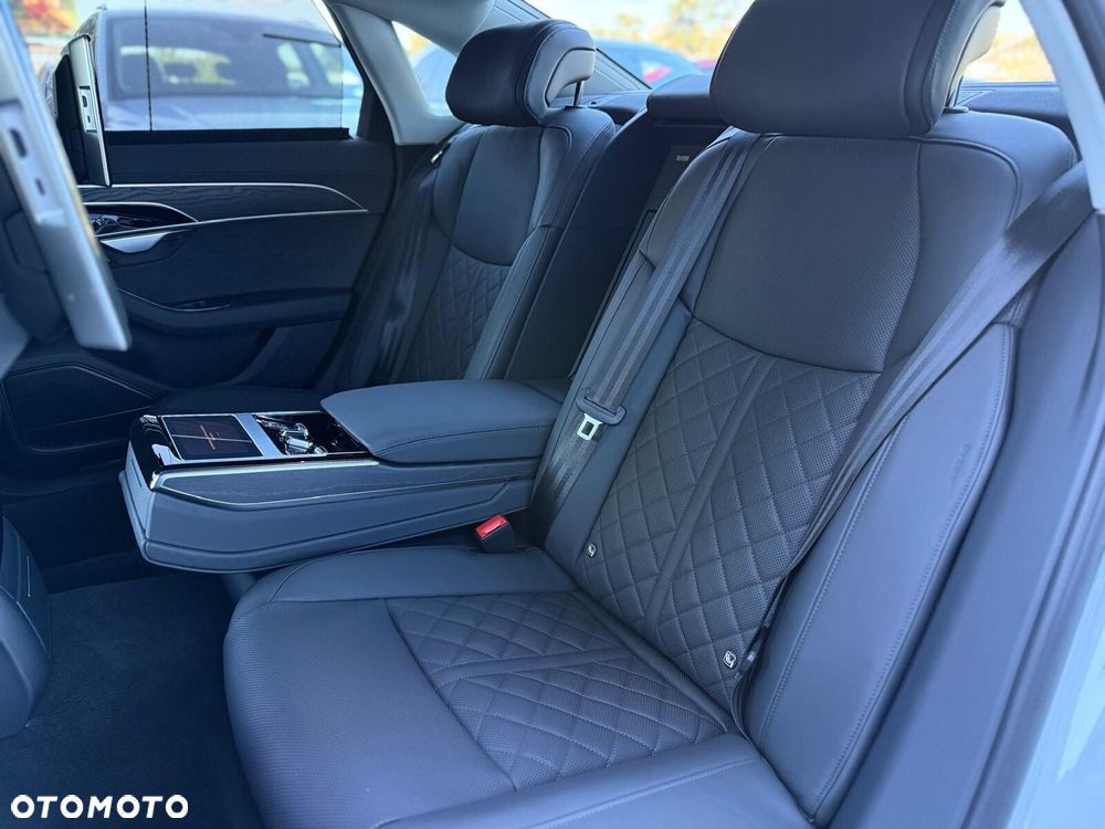 Audi A8 - 28
