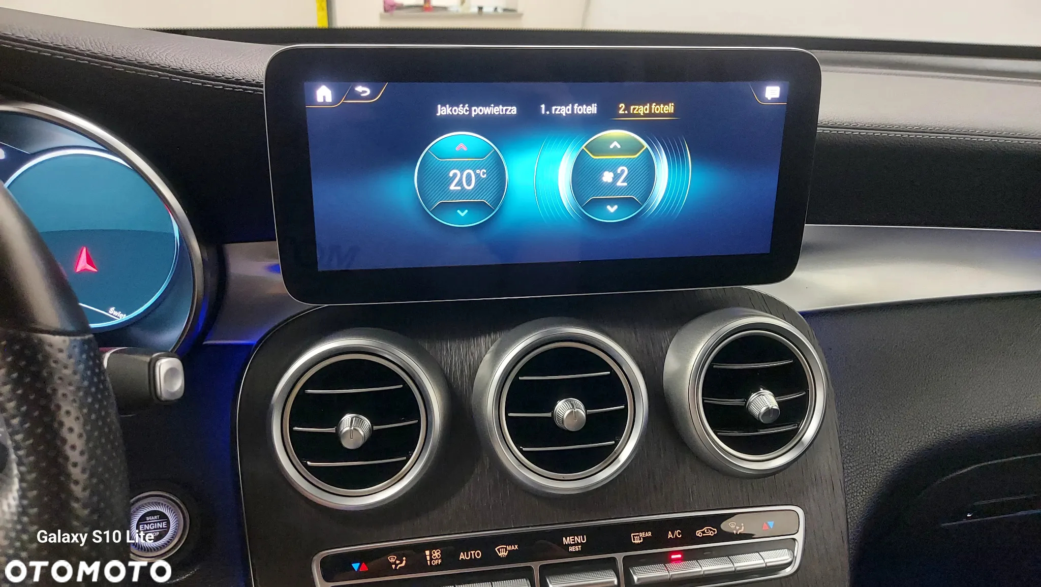 Mercedes-Benz GLC 220 d 4Matic 9G-TRONIC AMG Line Plus - 24