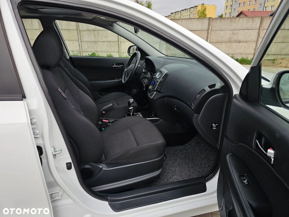 Hyundai i30 1.4 White Edition - 9