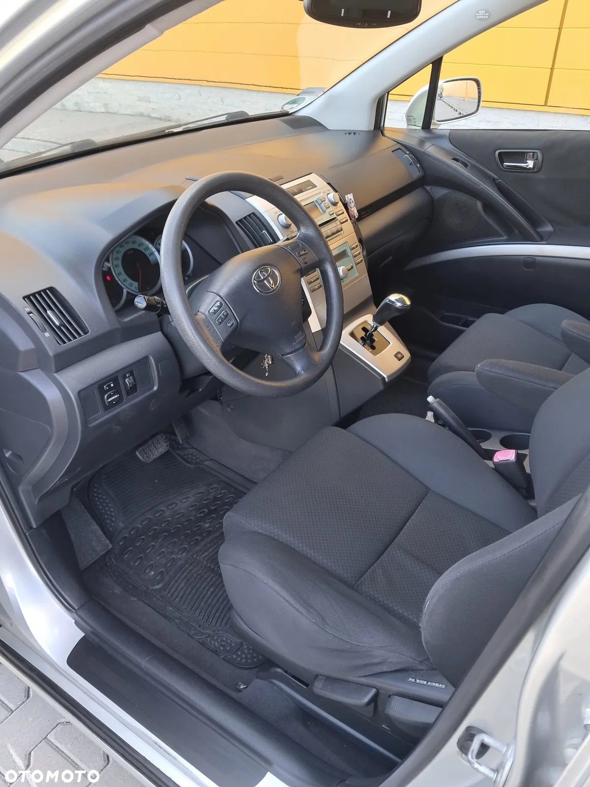 Toyota Corolla Verso 1.8 Sol + 7os MM - 8