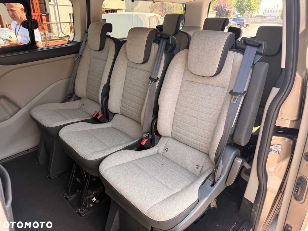 Ford Tourneo Custom - 6