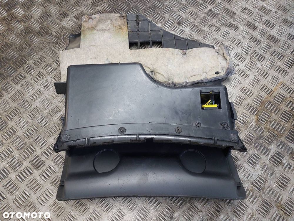SCHOWEK PASAŻERA VOLKSWAGEN PASSAT B5 FL 3B1857101 ID: 237807 - 2