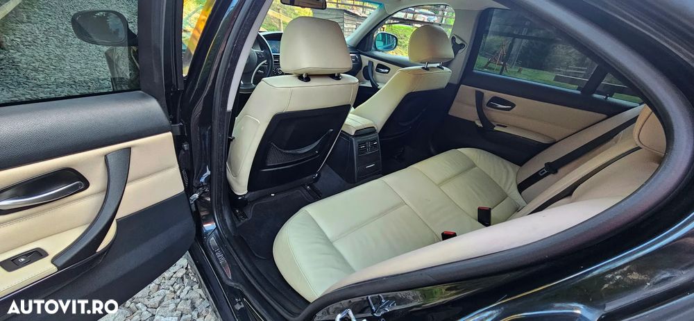 BMW Seria 3 320d xDrive - 6