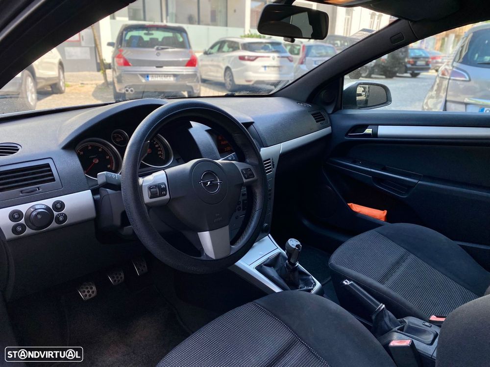 Opel Astra GTC 1.7 CDTI - 12