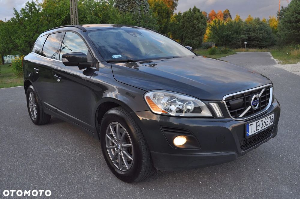 Volvo XC 60 2.4D AWD Momentum - 8