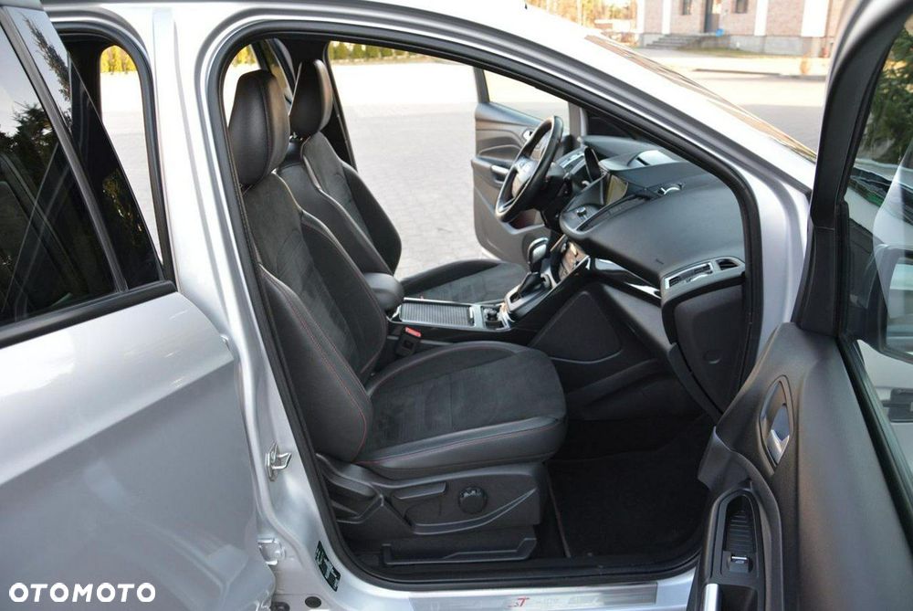 Ford Kuga 2.0 TDCi AWD ST-Line - 15