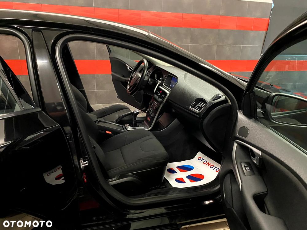 Volvo V40 D2 Drive-E Summum - 18