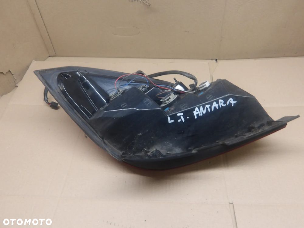 OPEL ANTARA 2.2D 06-10 LAMPA PRAWA LEWA TYŁ TYLNA 7936U 7937U - 4