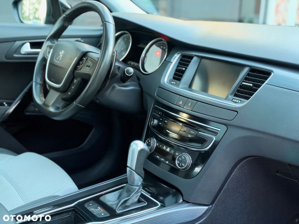 Peugeot 508 1.6 e-THP Allure S&S - 32