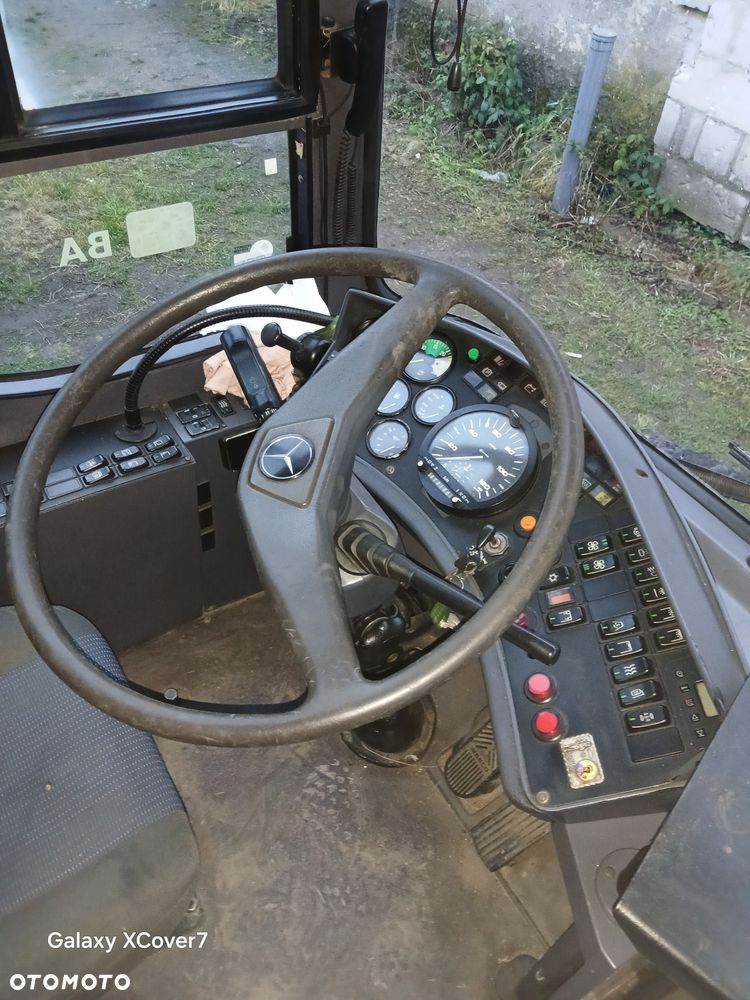 Mercedes-Benz 408 - 6