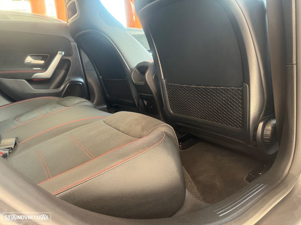 Mercedes-Benz A 250 e AMG Line - 42