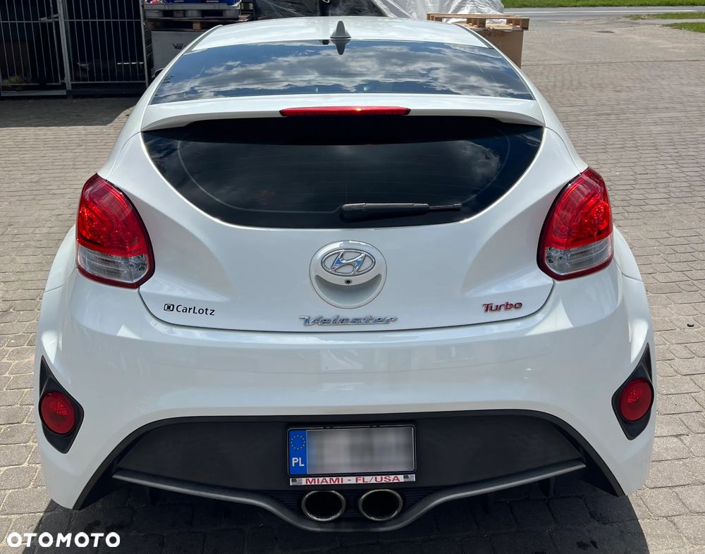 Hyundai Veloster - 4