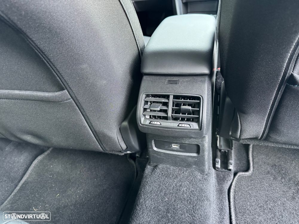 Citroën C4 X 1.2 PureTech Plus EAT8 - 23