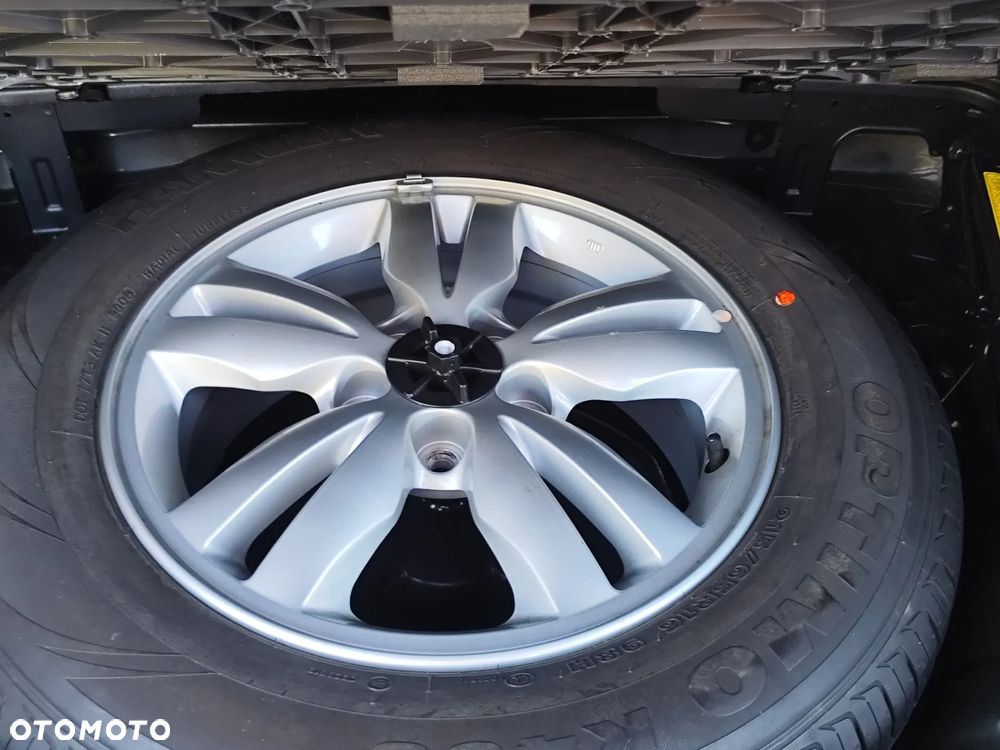 Hyundai Tucson 2.0 2WD GLS - 30