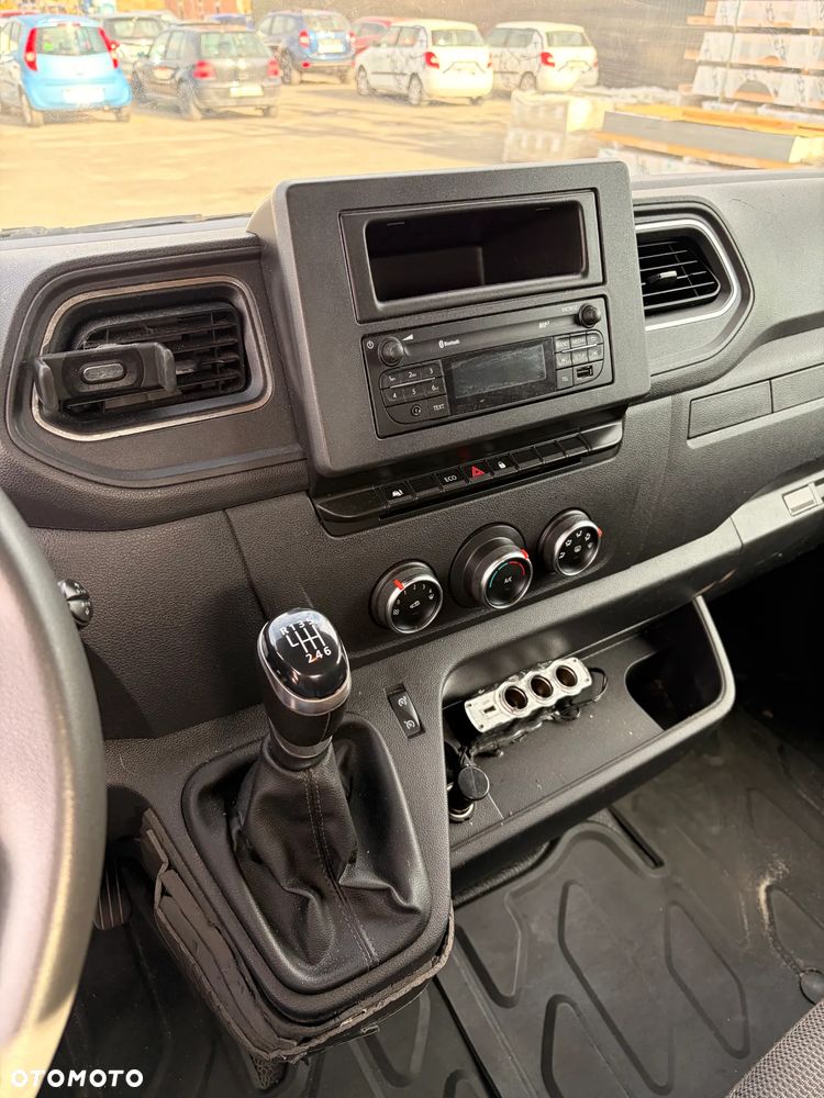 Renault Master - 10