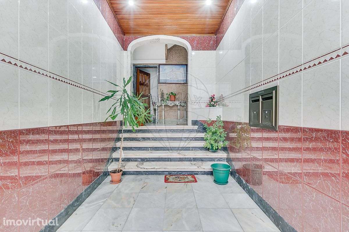 Prédio  para venda - Grande imagem: 2/33