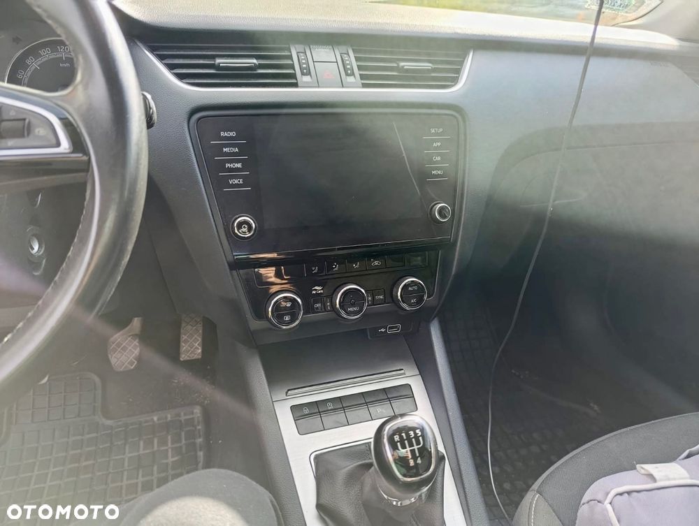 Skoda Octavia - 6