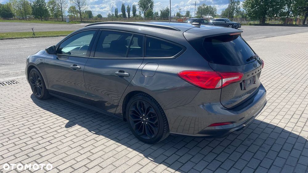 Ford Focus 1.5 EcoBoost STart-Stopp-System ST-LINE - 2