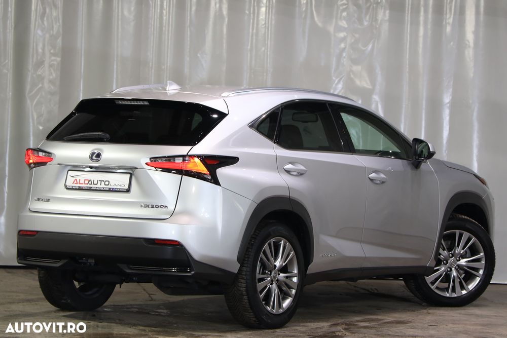 Lexus Seria NX 300h - 4