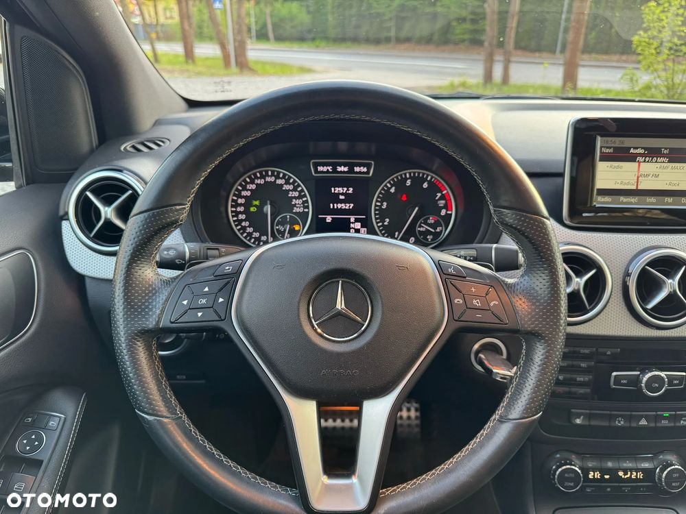 Mercedes-Benz Klasa B 180 7G-DCT - 10