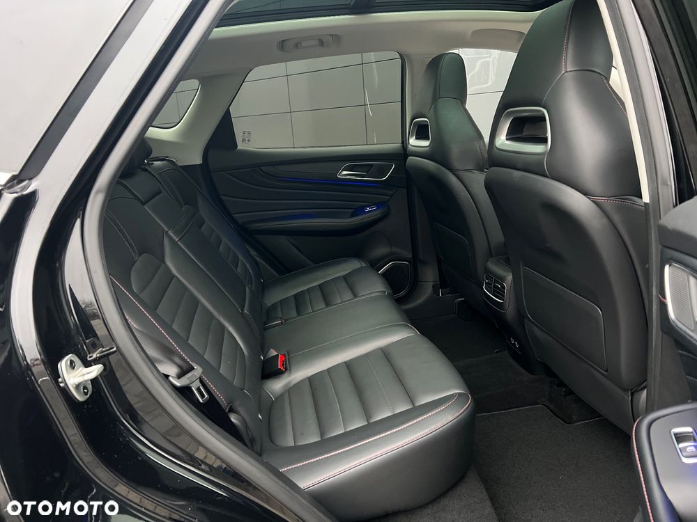 MG HS PHEV Luxury - 17