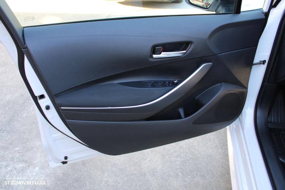 Toyota Corolla 1.8 Hybrid Exclusive - 47