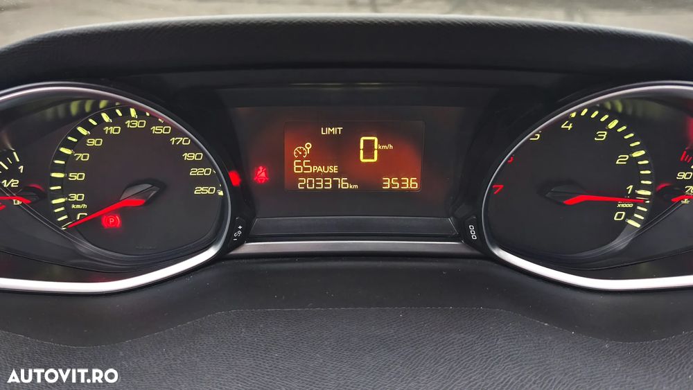 Peugeot 308 PureTech 110 Stop & Start Style - 10