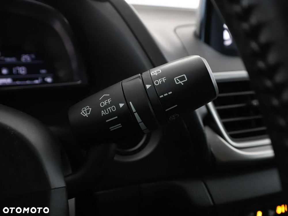 Mazda 3 SKYACTIV-G 120 KIZOKU - 31