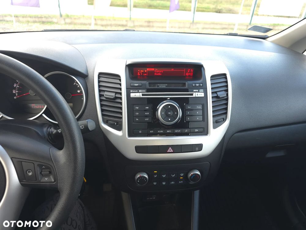 Kia Venga 1.4 L - 22